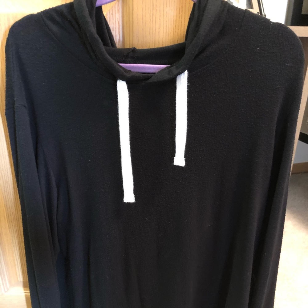 Zyia black hoodie